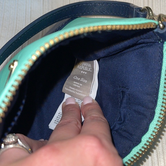 NWOT Banana Republic Synthetic Leather Clutch/Wristlet - Picture 10 of 10